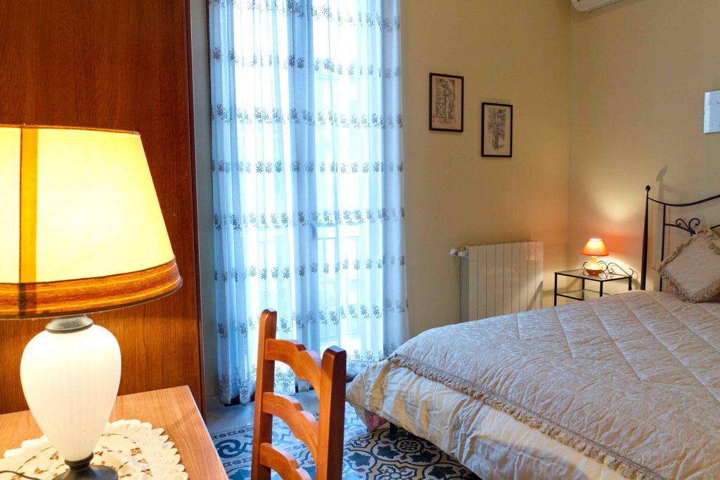 Casa Vacanza Albamarina Trapani Værelse billede
